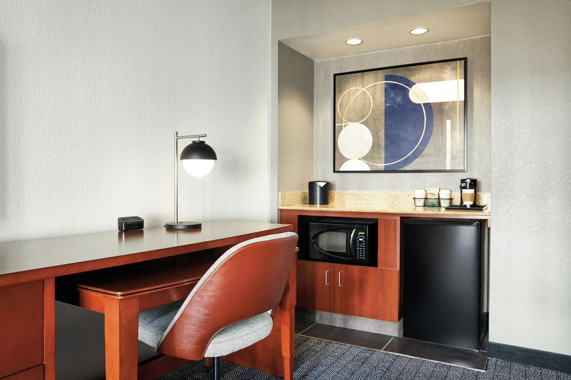 Courtyard St. Louis Westport Plaza Hotel Maryland Heights Buitenkant foto