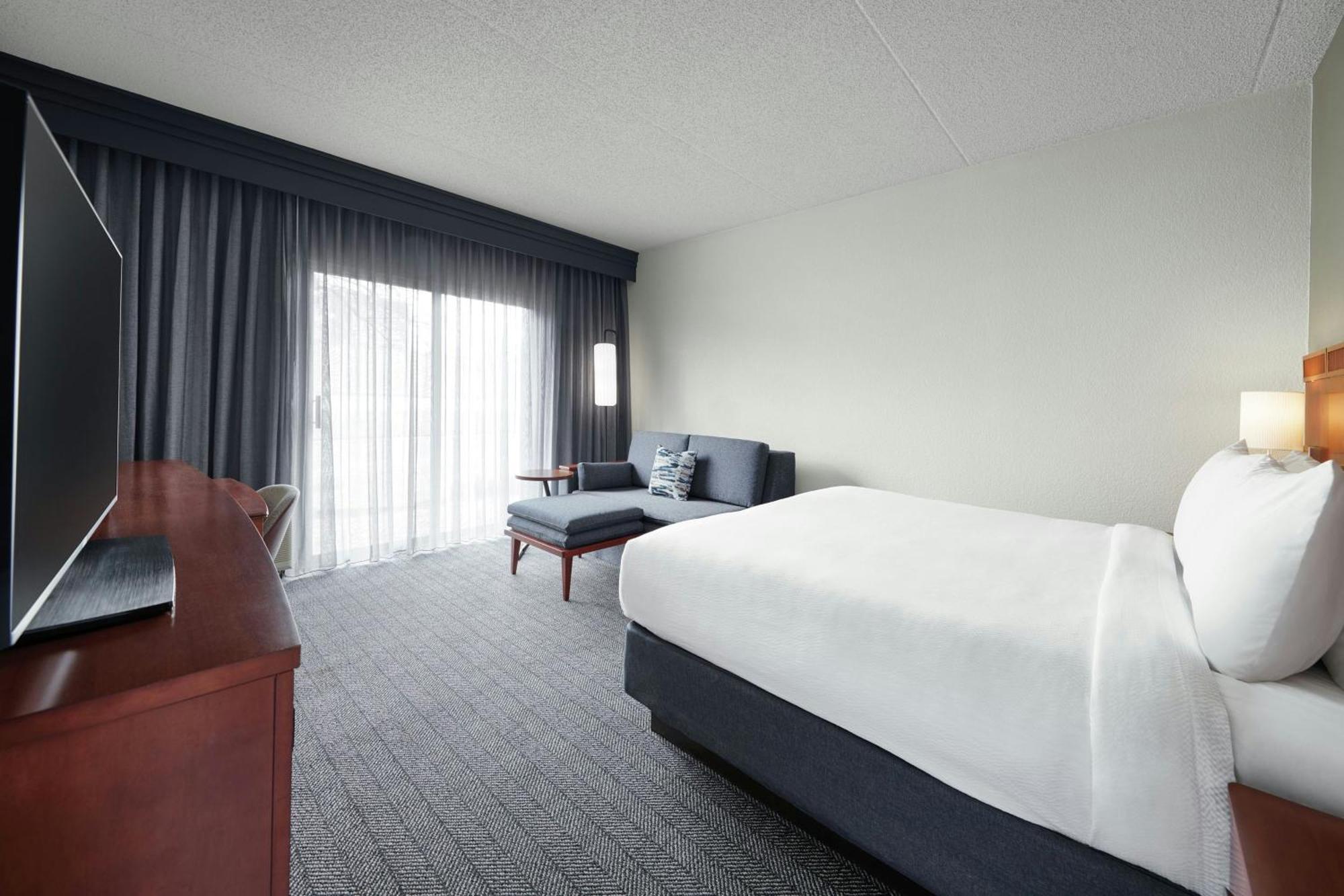 Courtyard St. Louis Westport Plaza Hotel Maryland Heights Buitenkant foto