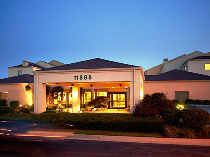 Courtyard St. Louis Westport Plaza Hotel Maryland Heights Buitenkant foto